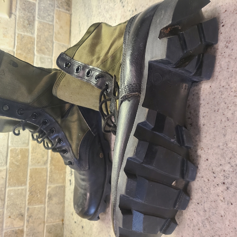 Vintage Military Combat Boots in Green and Black - Picture 6 of 10